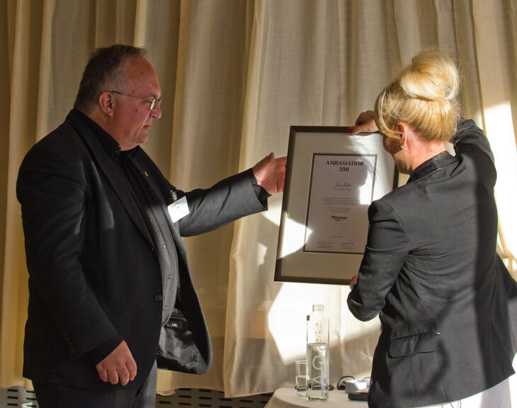 Ambassador receives the award