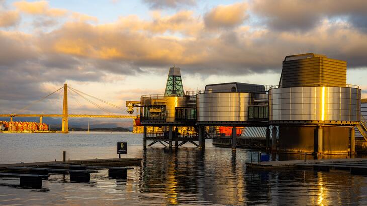 Norwegian Petroleum Museum's facade that looks like an oil rig